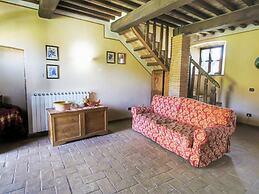 Apartment on Farm Amidst the Umbrian Hills