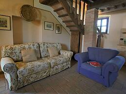 Apartment on Farm Amidst the Umbrian Hills