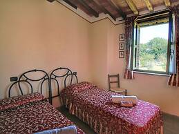 Apartment on Farm Amidst the Umbrian Hills