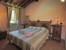 Apartment on Farm Amidst the Umbrian Hills