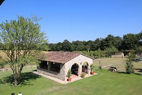 Apartment on Farm Amidst the Umbrian Hills