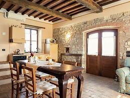 Apartment on Farm Amidst the Umbrian Hills