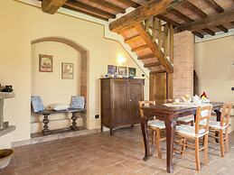 Apartment on Farm Amidst the Umbrian Hills