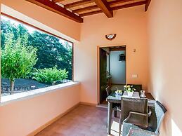 Inviting Farmhouse in Appenines With Covered Swimming Pool