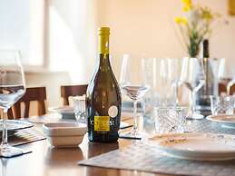 Inviting Farmhouse in Appenines With Covered Swimming Pool