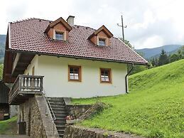 Peaceful Cottage Near Ski Area in Gmund