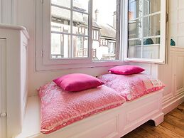 Attractive Apartment in Isigny-sur-mer Near Centre