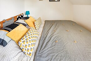 Attractive Apartment in Isigny-sur-mer Near Centre
