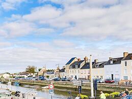 Attractive Apartment in Isigny-sur-mer Near Centre