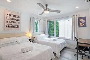 Upstay - Eastside Home w LRG Patio - Rooftop Deck