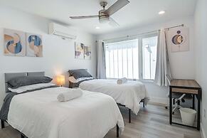 Upstay - Eastside Home w LRG Patio - Rooftop Deck