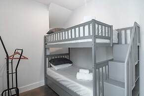 Upstay - Eastside Home w LRG Patio - Rooftop Deck