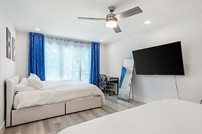 Upstay - Eastside Home w LRG Patio - Rooftop Deck