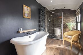 Host Stay Garnet Street