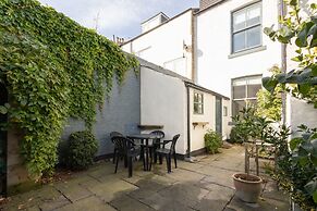 Host Stay Garnet Street