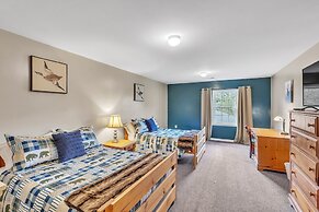 Green Goose Lodge - Studio Apt Sleeps 4 Condo