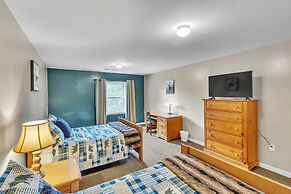 Green Goose Lodge - Studio Apt Sleeps 4 Condo