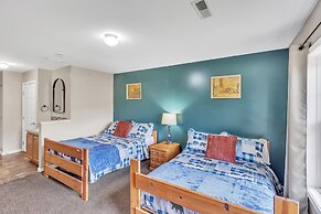 Green Goose Lodge - Studio Apt Sleeps 4 Condo