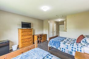 Green Goose Lodge - Studio Apt Sleeps 4 Condo