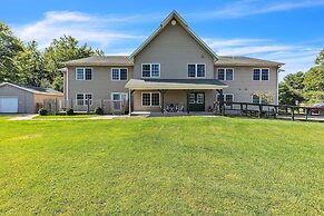 Green Goose Lodge - Studio Apt Sleeps 4 Condo