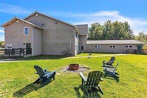 Green Goose Lodge - Studio Apt Sleeps 4 Condo
