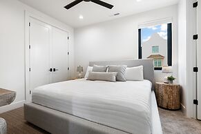 The Dugout 8 Bedroom Home