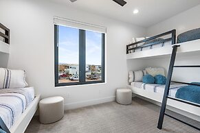 The Dugout 8 Bedroom Home