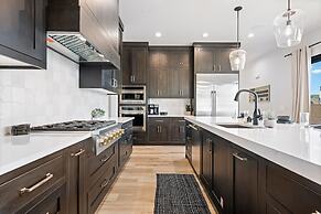 The Dugout 8 Bedroom Home