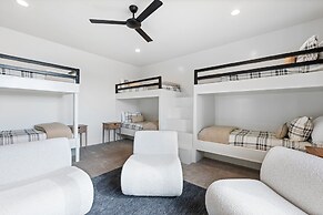 The Dugout 8 Bedroom Home