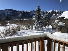 Snowcreek Ii #220 3 Bedroom Condo