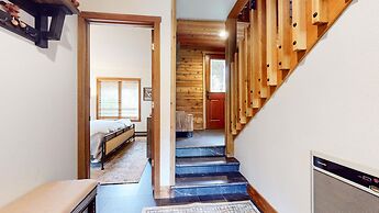 Snowcreek Ii #220 3 Bedroom Condo