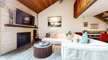 Snowcreek Ii #220 3 Bedroom Condo