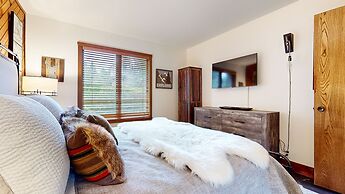 Snowcreek Ii #220 3 Bedroom Condo