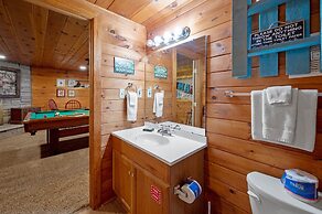 Ski Bear Chalet 3 Bedroom Cabin