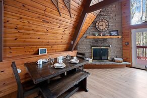 Ski Bear Chalet 3 Bedroom Cabin