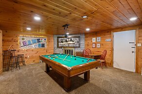 Ski Bear Chalet 3 Bedroom Cabin