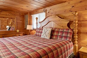 Ski Bear Chalet 3 Bedroom Cabin