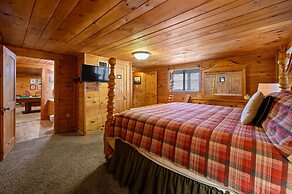 Ski Bear Chalet 3 Bedroom Cabin