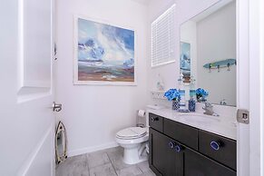 Spacious 6-bedroom Retreat Near Disney Parks