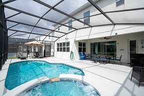 Spacious 6-bedroom Retreat Near Disney Parks