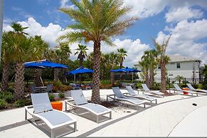 Spacious 6-bedroom Retreat Near Disney Parks