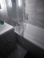 AWESOME 1 Bedroom Flat in Doncaster 2