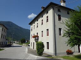 Apartment With Garden, Del Corlo Lake, Belluno