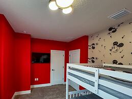 Upstay - Modern Family Townhouse w Private Pool