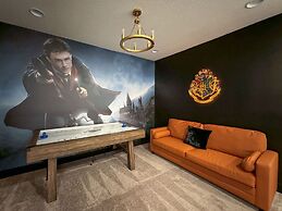 Upstay - Modern Family Townhouse w Private Pool