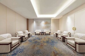 Ramada Plaza by Wyndham Ezhou Binjiang