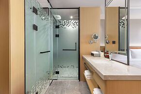 Ramada Plaza by Wyndham Ezhou Binjiang