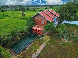 Isann Lodge Private Pool Villa