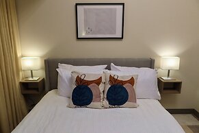 Taguig Grand Suite - Cozy Modern Apartment