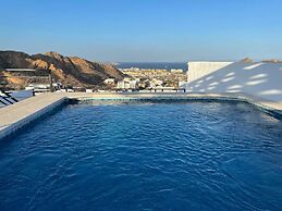 Oceanwiew Condo Rooftop pool